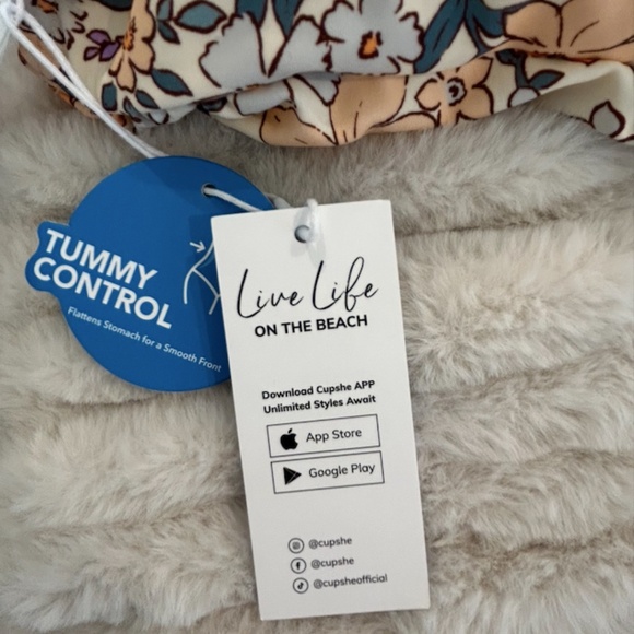 CUPSHE Women Swimming Costume Tummy Control One Piece Swimsuit - Picture 5 of 6